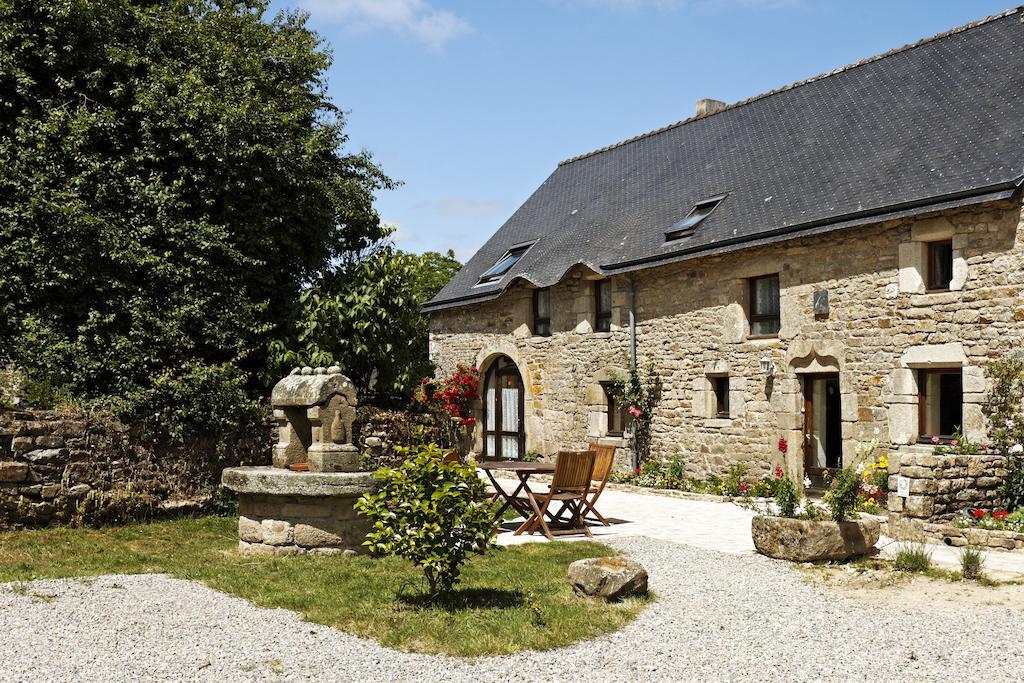A La Ferme De Kervihern Locoal-Mendon Exterior foto